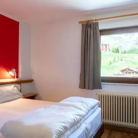 Meuble' Joli Hotel 2*