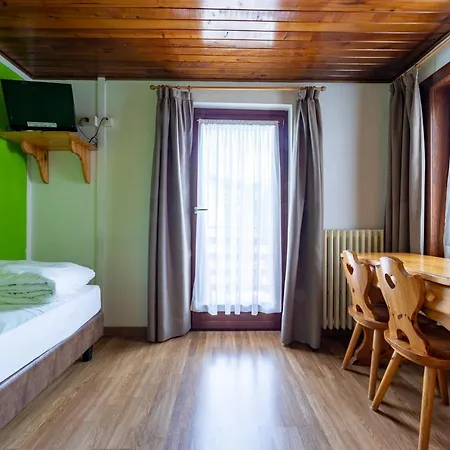 Hotel Meuble' Joli Breuil-Cervinia