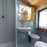 Meuble' Joli Hotel