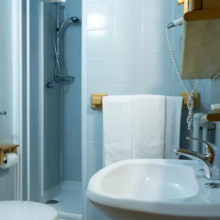 Meuble' Joli فندق