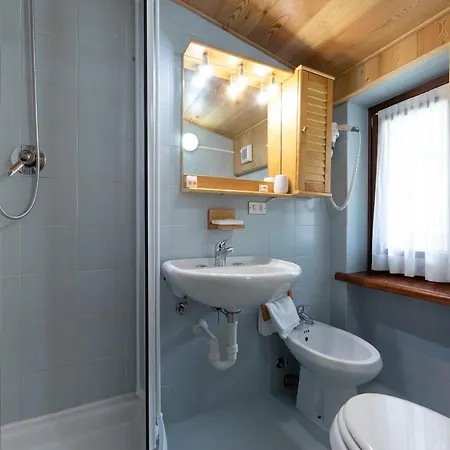 Meuble' Joli Hotel
