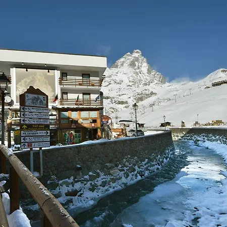 فندق Meuble' Joli