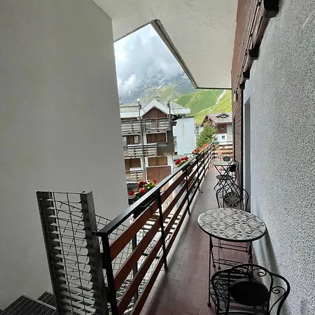 Meuble' Joli 2* Breuil-Cervinia