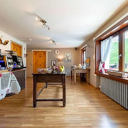 Meuble' Joli Hotel