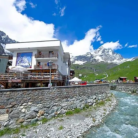 Meuble' Joli Hotel