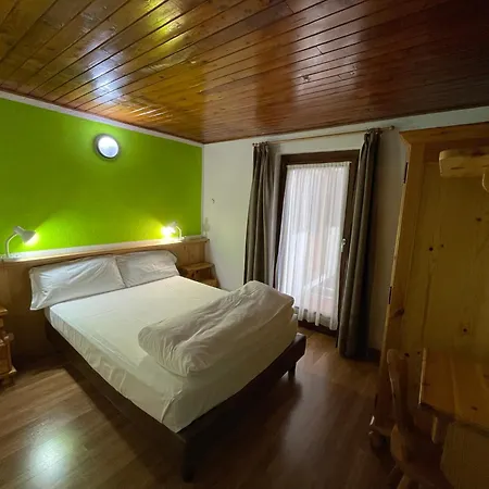 Meuble' Joli Hotel