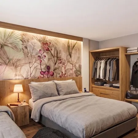 Meuble' Joli Hotel 2*