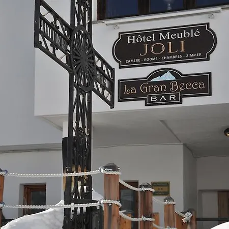 Meuble' Joli Hotel 2*