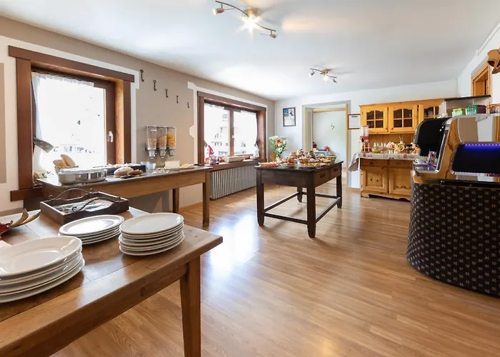 缪博卓利酒店 2* 布勒伊-切尔维尼亚